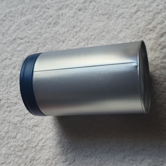 DavidsTea Panda Tin - Picture 3 of 5